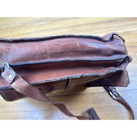 Vintage Burgundy Leather Crossbody Messenger Bag With Divider 11x13" - Picture 7 of 16